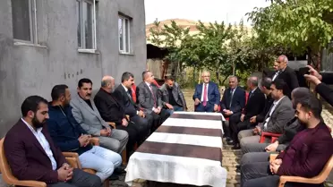 Milletvekillerinden Barış Pınarı Harekatı'nda yaralanan askere ziyaret