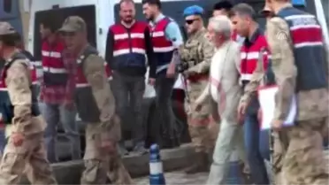 Tutuklanan eski HDP'li Belediye Başkanına kelepçe takıldığı iddiası (2)