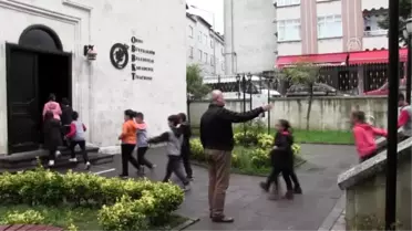 'Mor Saçlı Balerin' oyunu çocuklarla buluştu