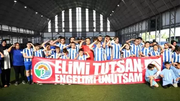 Özel çocuklar sahaya çıktı, Mehmetçiğe asker selamıyla destek verdi