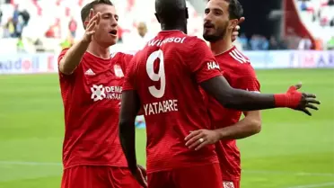 Süper Lig: DG Sivasspor: 2 - Antalyaspor: 1 (Maç sonucu)