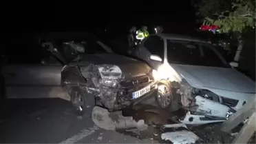 Adıyaman iki otomobil çarpıştı 4 yaralı