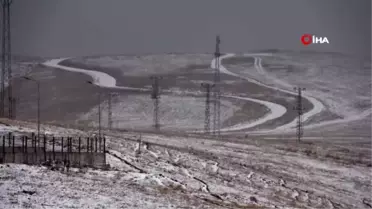 Ardahan'ın yüksek kesimlere beyaza büründü