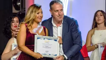 Serap Yenici, İspanya'dan 'Tenerife'nin Sesi' ödülünü alarak döndü