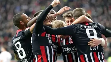 Eintracht Frankfurt, Bayern Münih'e gol yağdırdı!