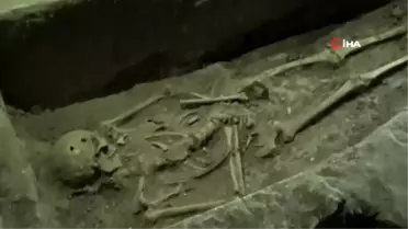 Vali Toraman'ın 'mozaikli ev' gezisi