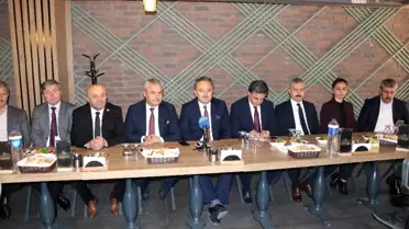 AK Parti teşkilatı basınla bir araya geldi