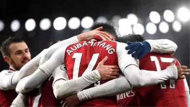 Arsenal'da Xhaka'nın yerine kaptanlığa Aubameyang getirildi