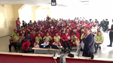 Mersin'de çocuklara 'çocuk hakları' eğitimi verildi