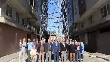 İki apartman arasında yüksek gerilim