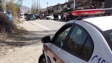 Tokat otomobille çarpışan traktör ters döndü 2 yaralı