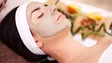 Cildi Aydınlatan Maske Tarifi
