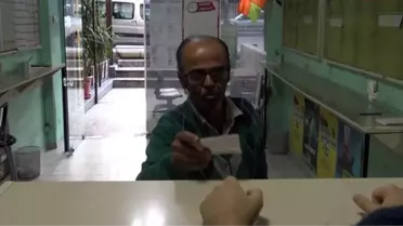 Atık toplayıcısı, yanlışlıkla kendisine verilen ve ikramiye kazanan kuponu iade etti