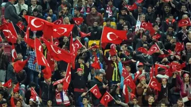 Milli Takım 1825 gün sonra Türk Telekom Stadyumu'nda