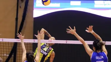 Vestel Venus Sultanlar Ligi: Aydın Büyükşehir Belediyespor: 0 - Fenerbahçe Opet: 3