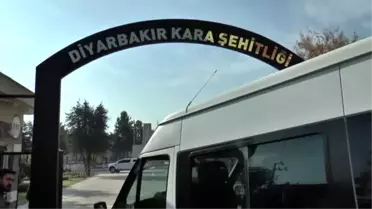 Diyarbakır annelerinden şehitliğe ziyaret