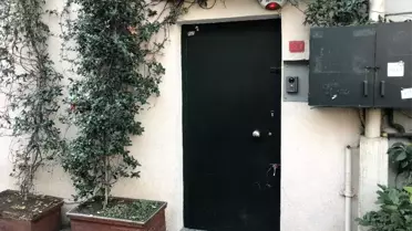 İngiliz ajanın evinin önündeki Suriyeli mendilci kayıplara karıştı