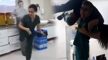 Devlet hastanesinin acilinde doktor ve hemşirelerden köpük partisi