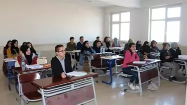 Müdür Tunçel, YKS kurslarını denetledi