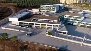 'Yerli otomobili' hedef gösterdiği öğrencilerini geleceğe hazırlıyor - BURSA