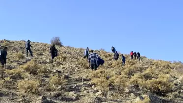 Ağrı'da öğretmenler Bubi Dağı'na tırmandı