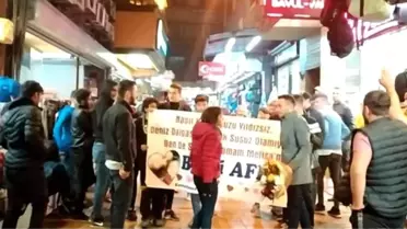 Çılgın aşık davul ve meşalelerle kız arkadaşından af diledi