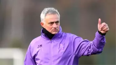 Jose Mourinho sahaya çıkıyor! Canlı