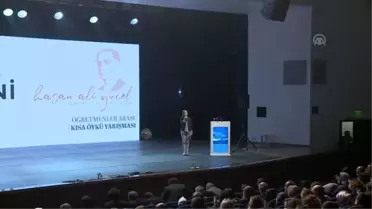 Milli Eğitim Bakanı Selçuk: 'Hepimizin daha çok sanata, şiire ihtiyacı var'