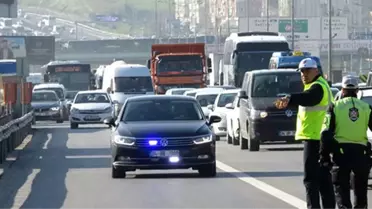 Milletvekilleri, trafikte geçiş üstünlüğü sağlayan çakar lamba konusunda ısrarcı