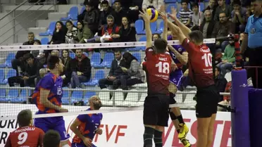 Voleybol: AXA Sigorta Efeler Ligi