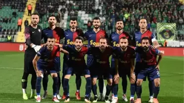Mersin'in asırlık çınarı eski günlerini arıyor