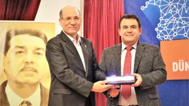 Çiftçi: 'Geleceği doğru anlamalı ve ayak uydurmalıyız'