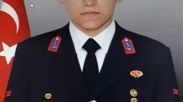 Şehit Furkan Yılmaz'ın Bartın'daki ailesine şehadet haberi verildi