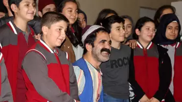 'Çaycı Hüseyin' Domaniç'te öğrencilerle buluştu