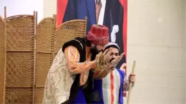 'Çaycı Hüseyin' Domaniç'te öğrencilerle buluştu