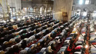 İstanbul'da cuma namazı kaçta? 29 Kasım İstanbul cuma namazı saati - ezan vakti