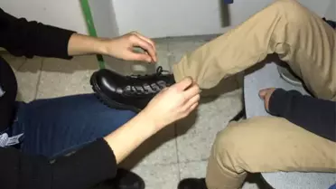 Van'da öğrencilere giyim yardımı
