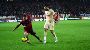 Süper Lig: Trabzonspor: 0 - Galatasaray: 0 (İlk yarı)