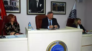 Ek gündem madde teklifleri Başkan Akay'ı da şaşırttı