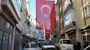 Hakkari'de silah kazasında şehit olan asker ailesine şehadet haberi verildi