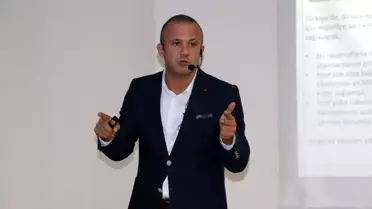 Toros Üniversitesinde, binalarda enerji verimliliği masaya yatırıldı