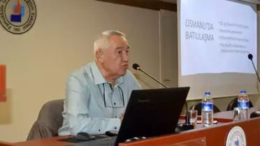 Pamukkale Ünivertesi'nde Öğretmenlik Mesleğinin Dünü, Bugünü ve Yarını konuşuldu