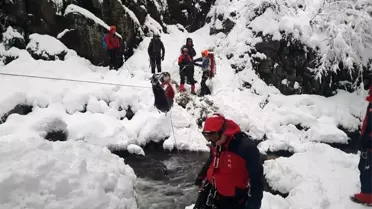 Uludağ'da geceyi arazide geçirmek zorunda kalan AKUT üyeleri yaşanılanları anlattı