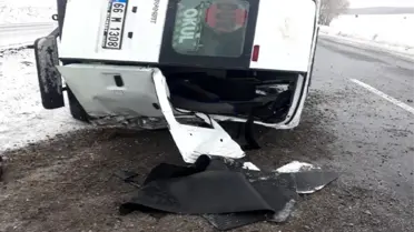Yozgat'ta engelli öğrencileri taşıyan minibüs devrildi: 10 yaralı