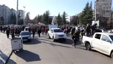 Gürcistan'da muhalefet, seçim sistemini değiştirme taleplerinde ısrarcı