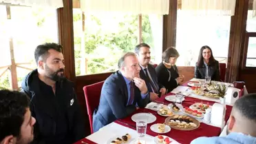 Rektör Ünal, engelli öğrencilerle bir araya geldi