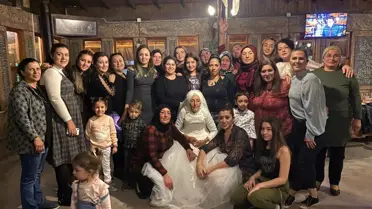 Döndü ninenin gelinlik hayali 85 yaşında gerçeğe dönüştü