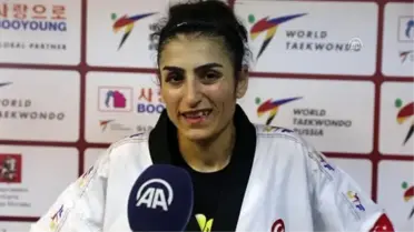 Milli tekvandocu Hatice Kübra İlgün'ün madalya sevinci