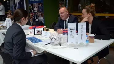 Otel ve yiyecek içecek endüstrisinin öncü işletmeleri Özyeğin Üniversitesi'nde öğrencilerle buluştu