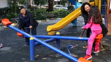 Handan öğretmen, anne şefkati arayan kız çocuğunun 'kahramanı' oldu
